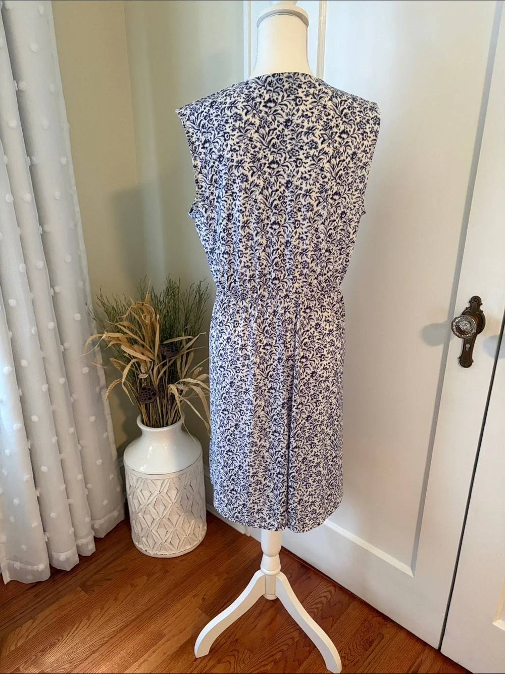 Banana Republic Sleeveless Blue Floral Surplice Dress - Picture 2 of 5